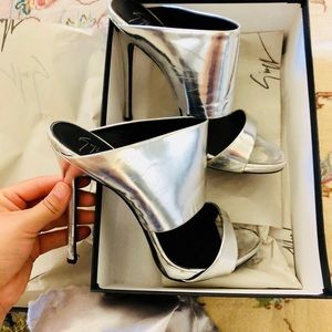 GIUSEPPE ZANOTTI Silver Heels